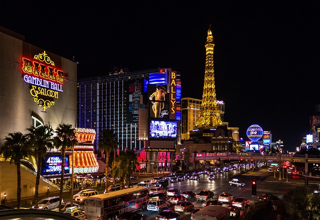Las Vegas, neon lights, las vegas strip, casinos, Eiffel Tower, buildings