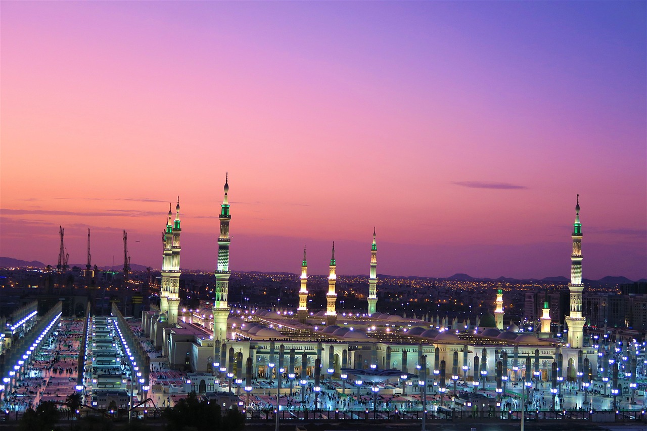mosque, masjid al nabawi, sunrise, medina, minarets, nature, city, religion, islam, architecture, building, historic, sky, beautiful, saudi arabia, ravza, masjid