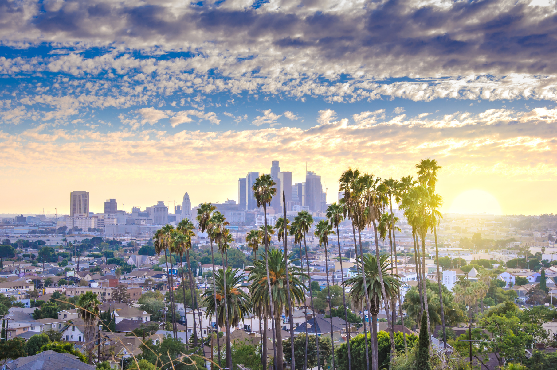 How Helping People Get Free Phone Service Can Fund a Travel Lifestyle in the US